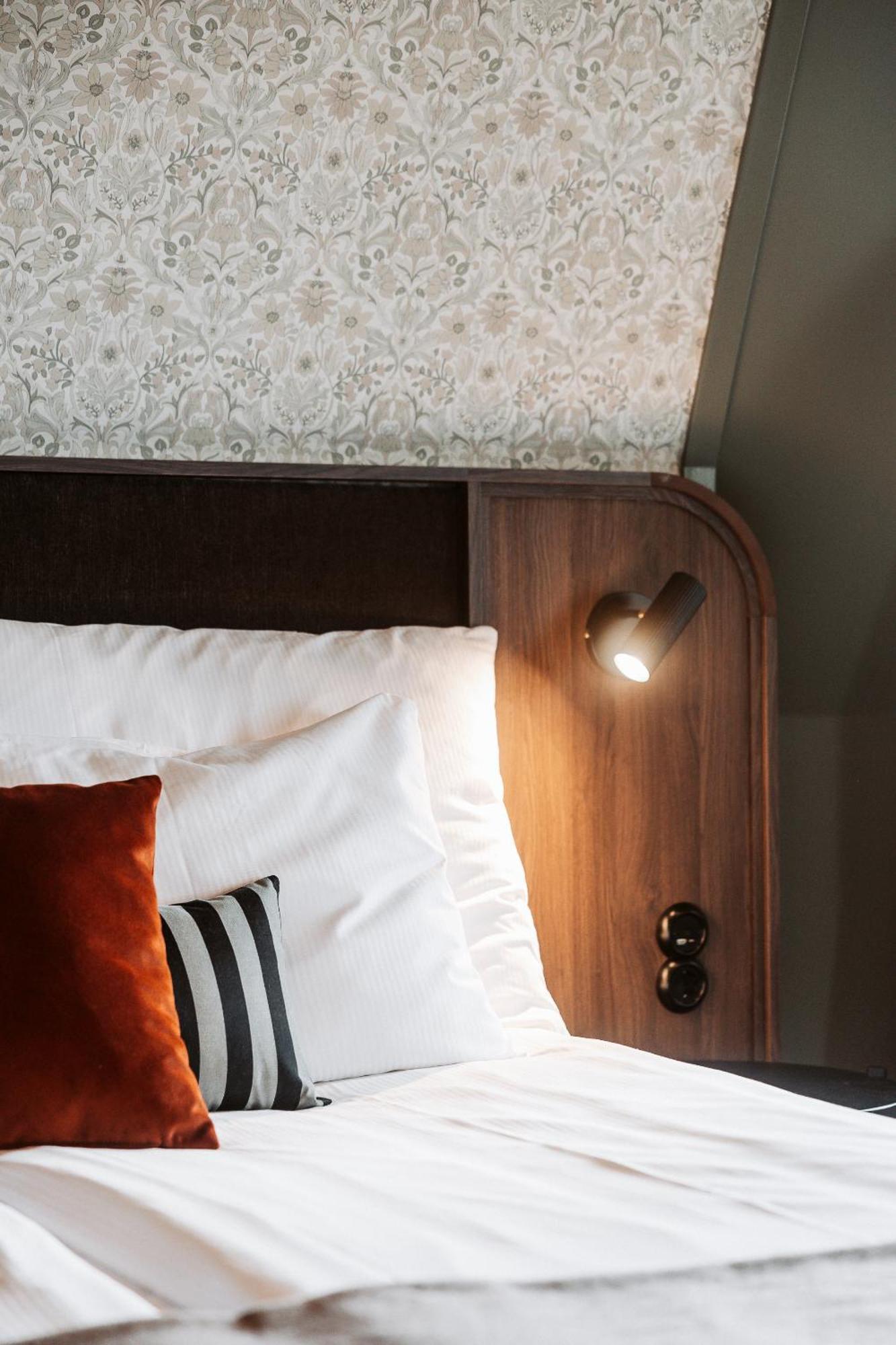 Home Hotel Grand Σούντσβαλ Εξωτερικό φωτογραφία