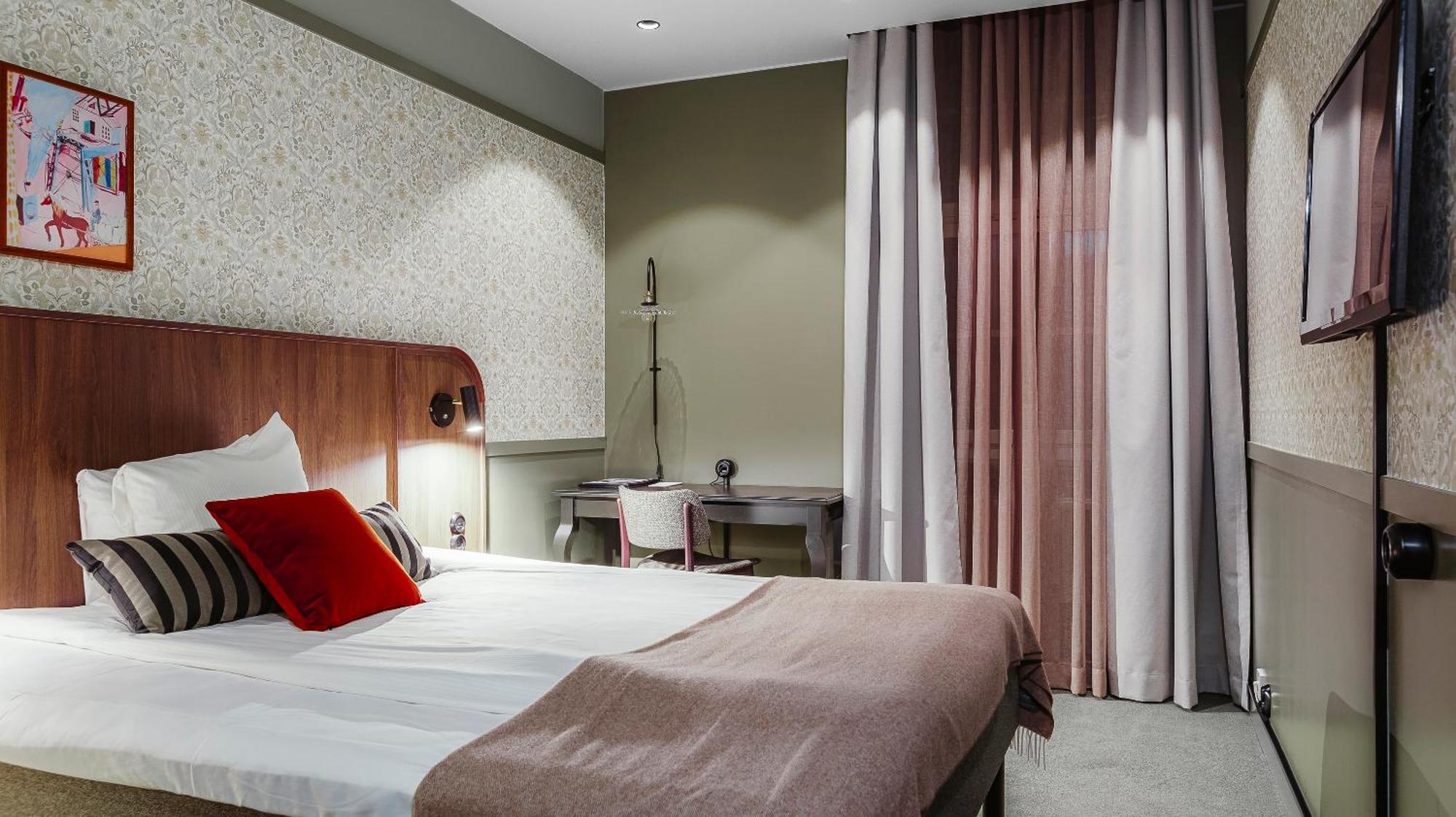 Home Hotel Grand Σούντσβαλ Εξωτερικό φωτογραφία